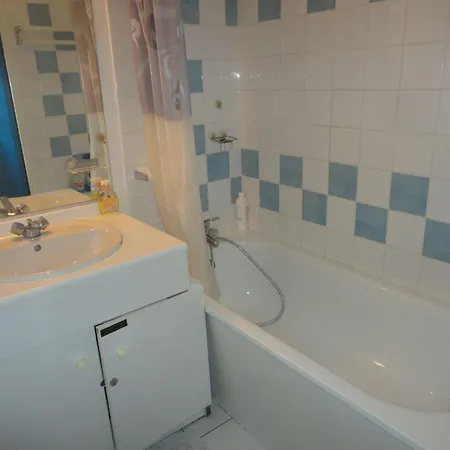 Appt Climatise, 4 Pers, Piscine Et Parking - Le Grau-du-Roi